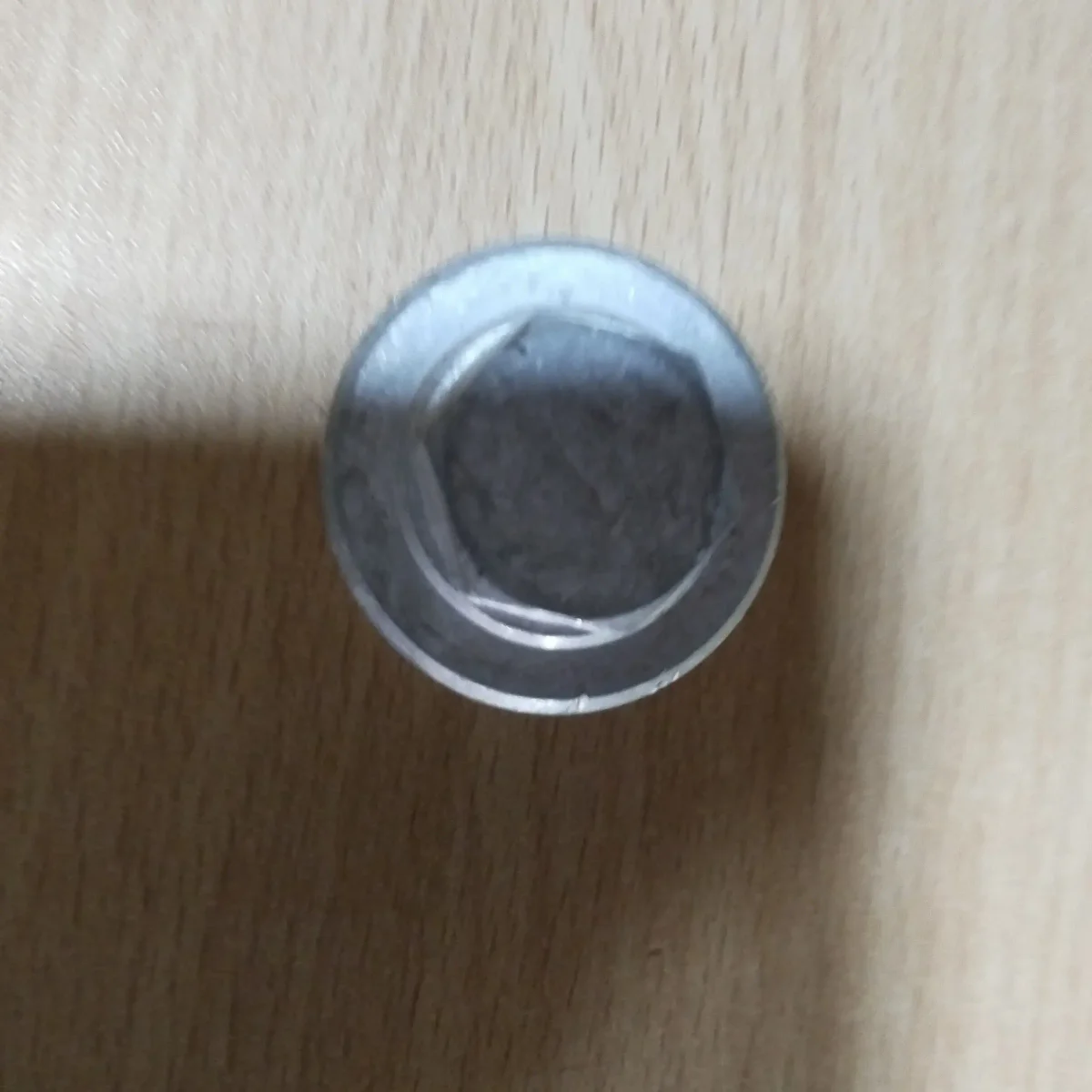 R15V1 MAIN TUBE  NUT WITH ORING