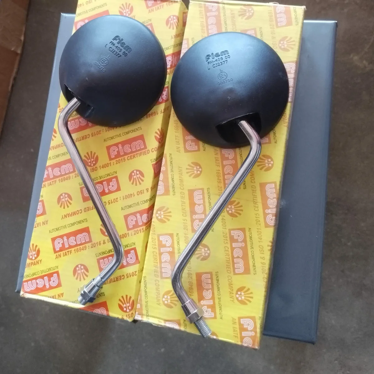 Rx 100 Mirror Crome Rod 2