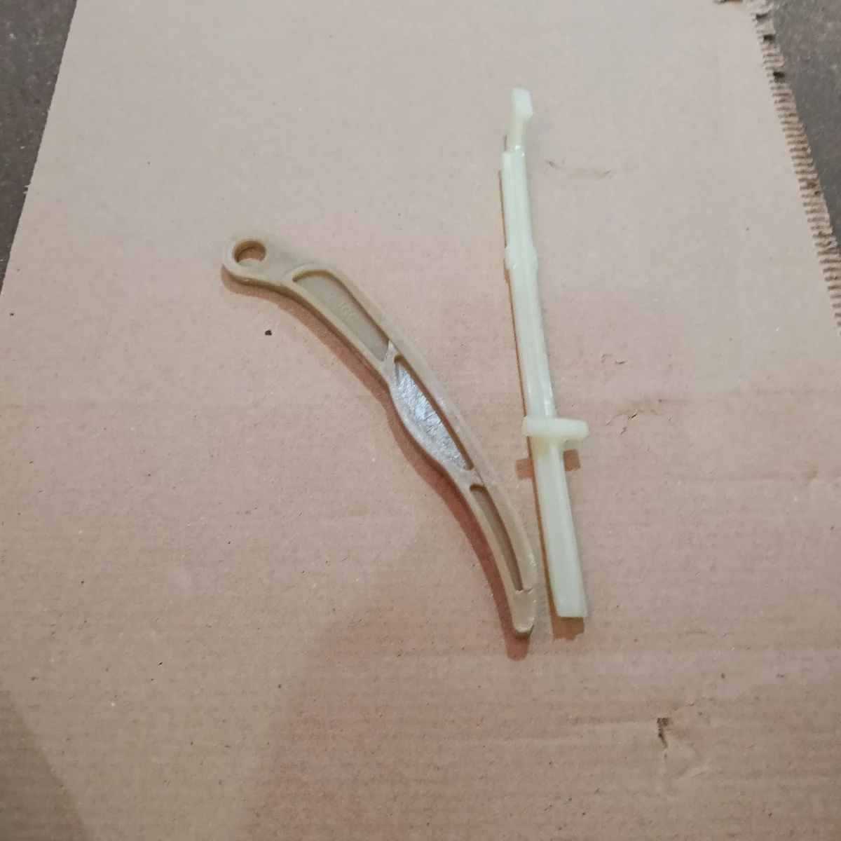 TIMING CHAIN PAD 2