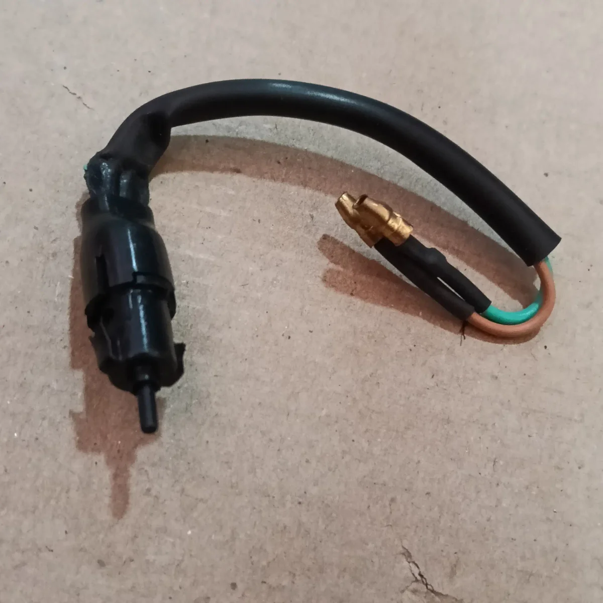 FRONT BRAKER LIGHT SWITCH RAY 2