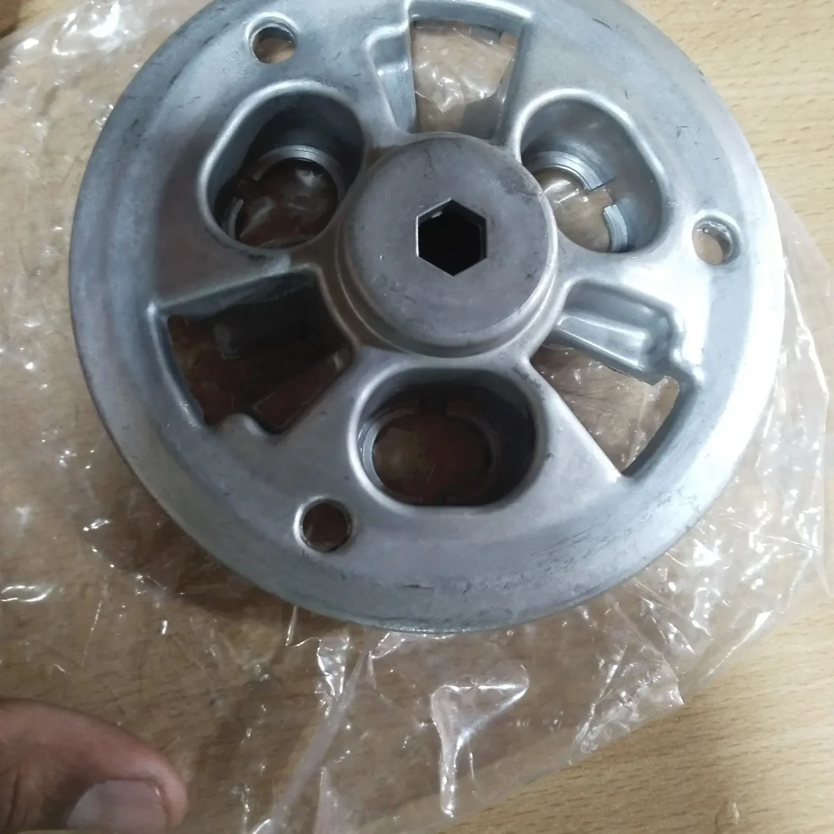 R15v3. Clutch pressure plate