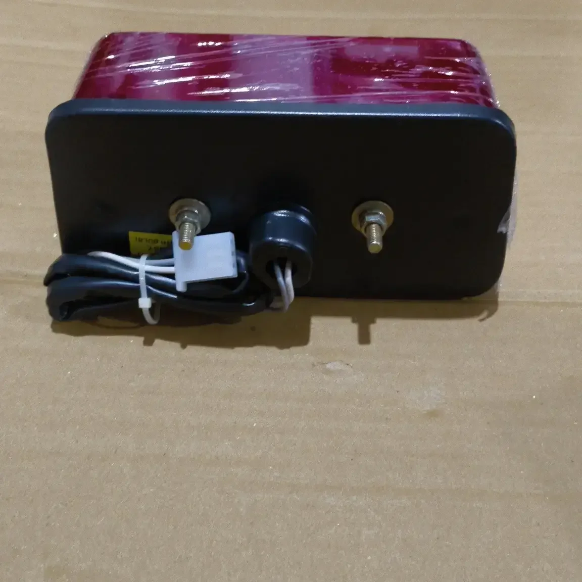 SUZUKI TAIL LIGHT ASSEMBLY 2