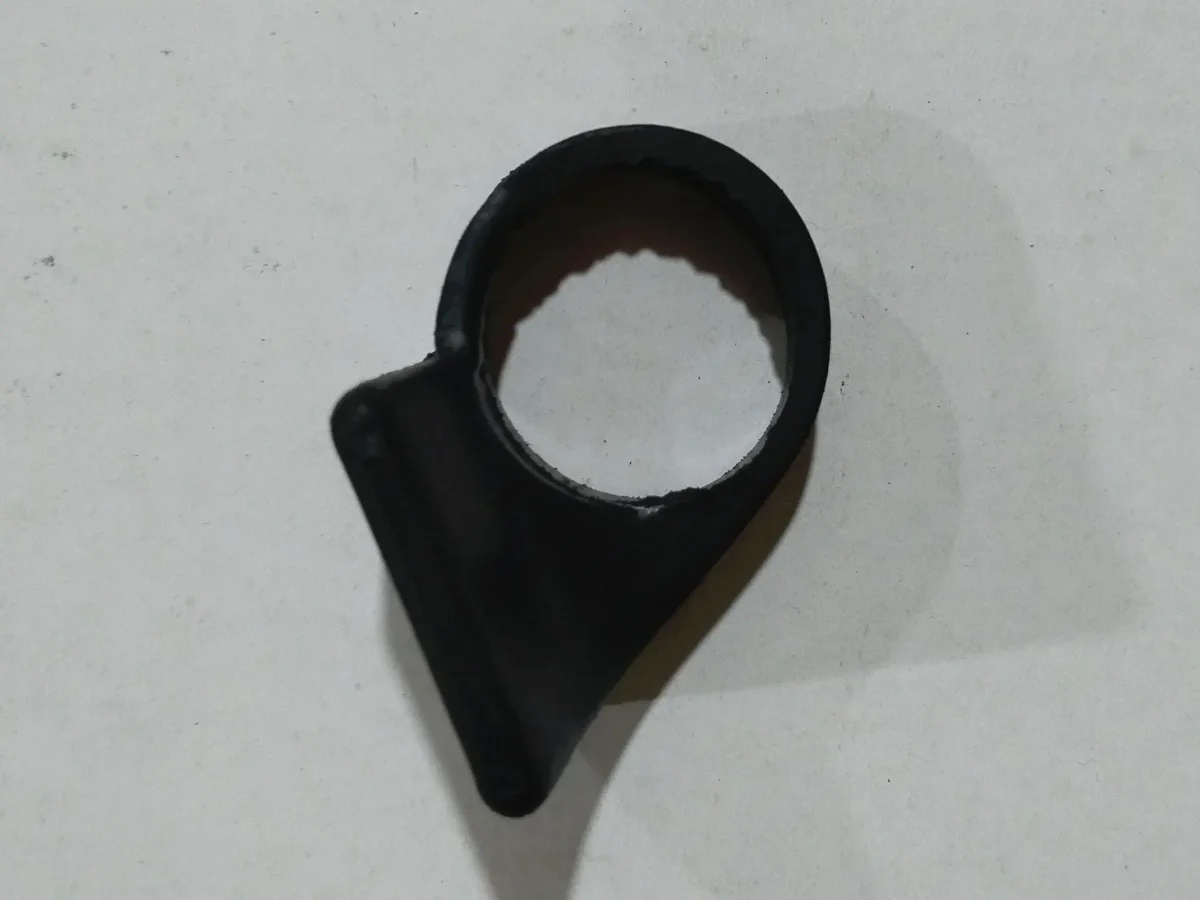 REAR SWINGRAM FORK SEAL GUARD (RX.319) 2