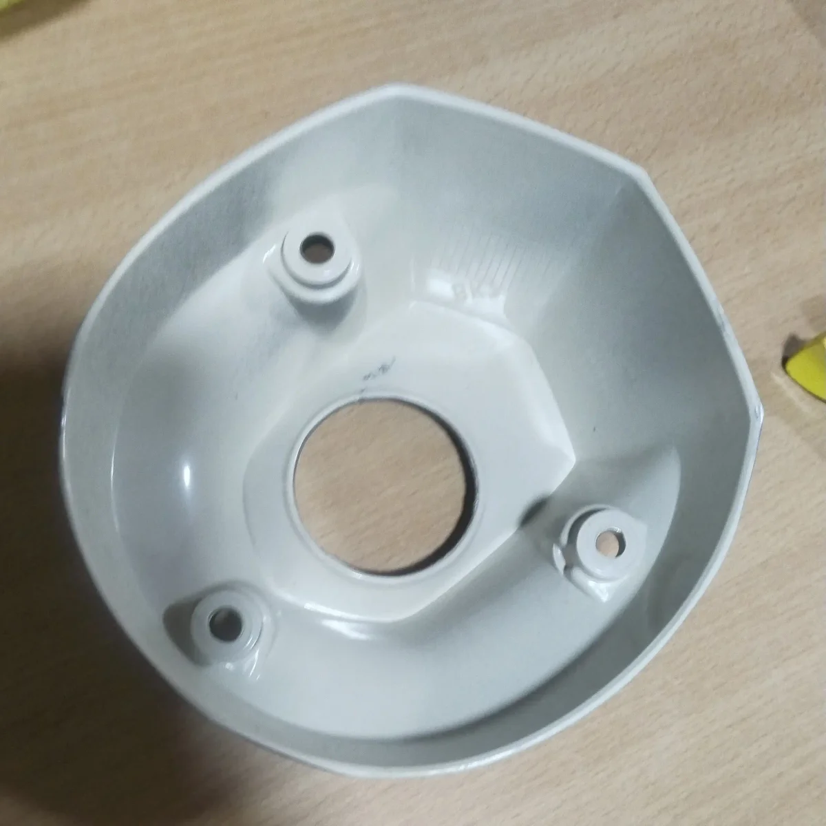 R15v3  sylincer end cup 2