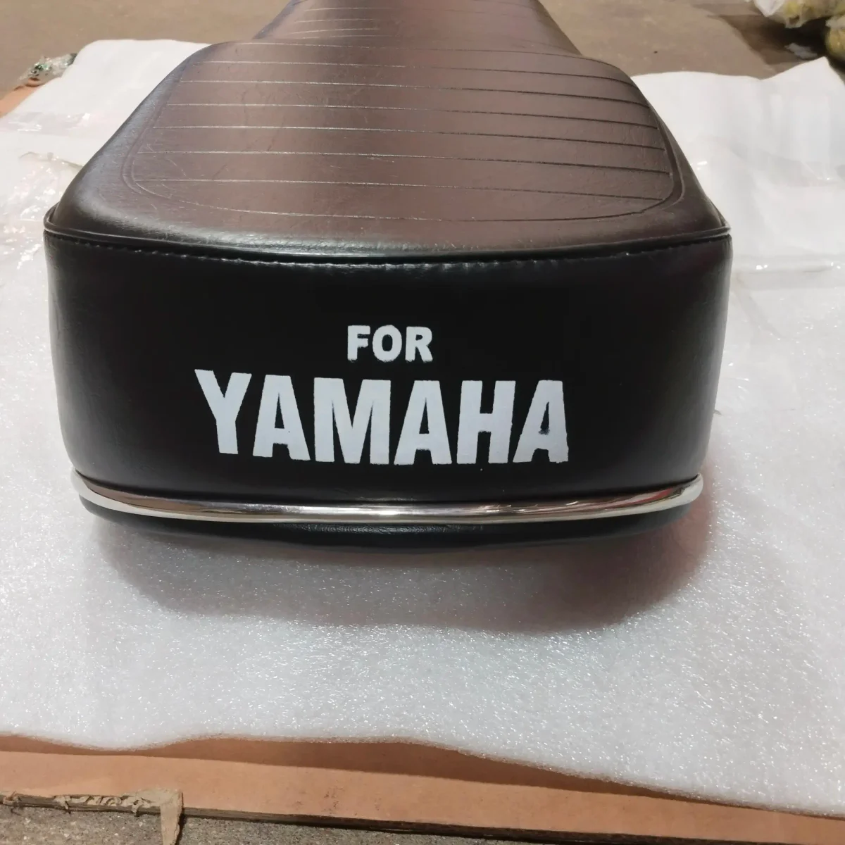 RX135/5SPEED SEAT ASSY(PVC)