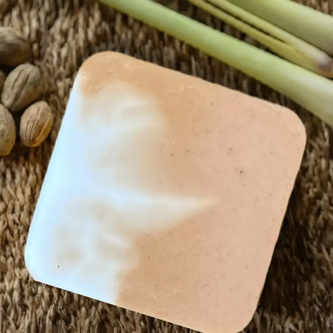SHEA BUTTER, GREEN TEA & LEMONGRASS SOAP