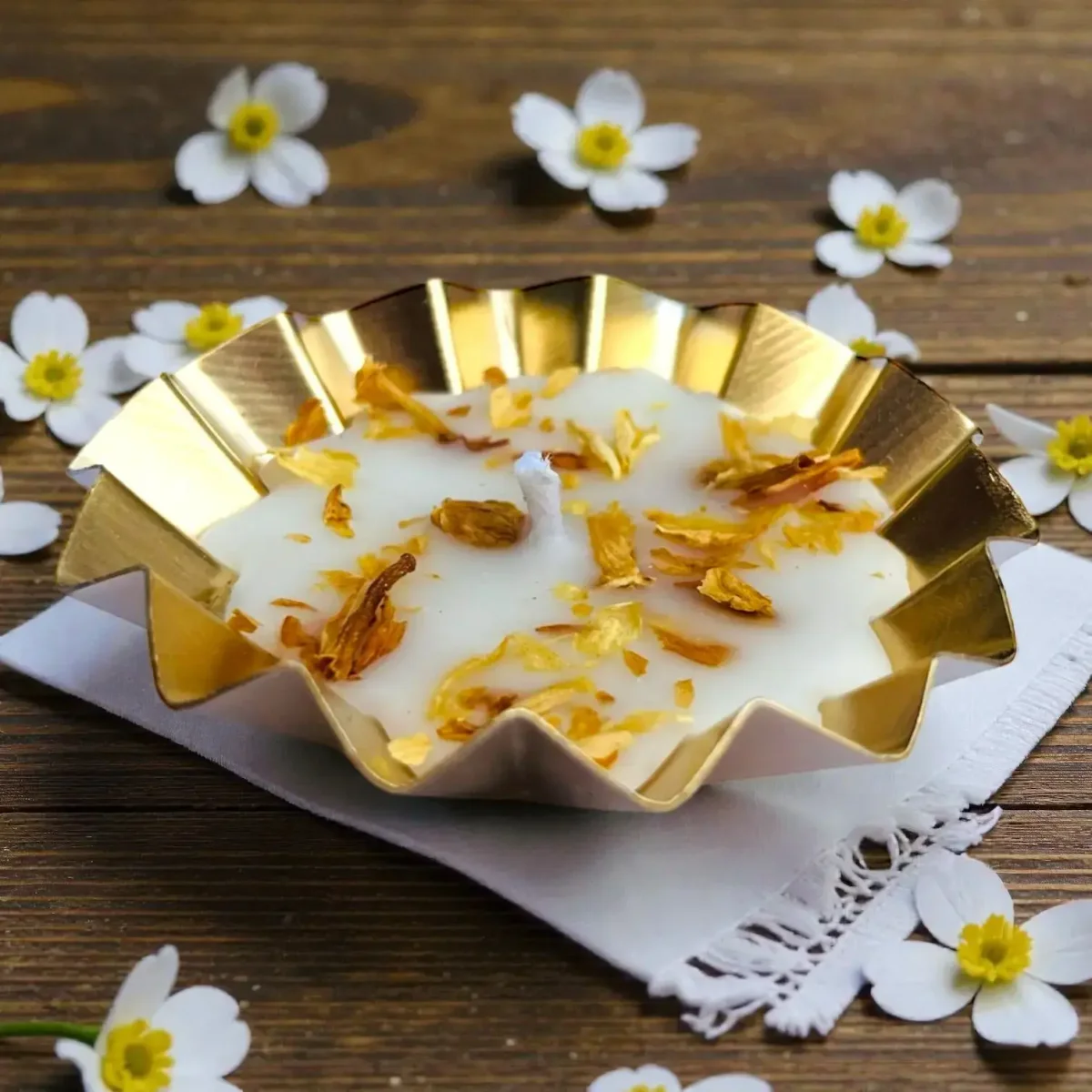 DIYA URLI JASMINE CANDLE